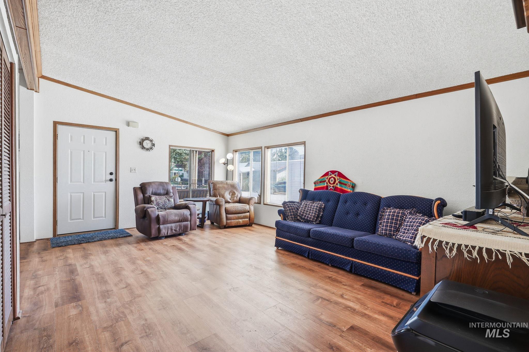 8089 Appomattox Property Photo 6