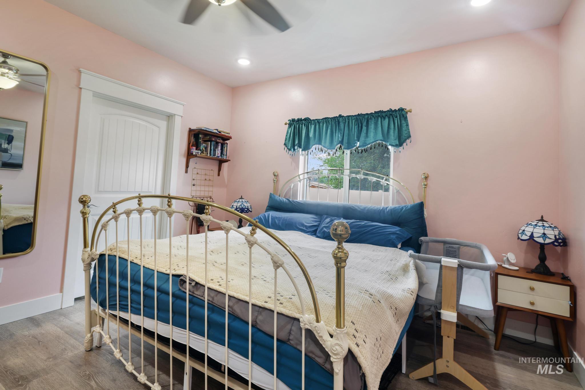 1356 Jump St Property Photo 14