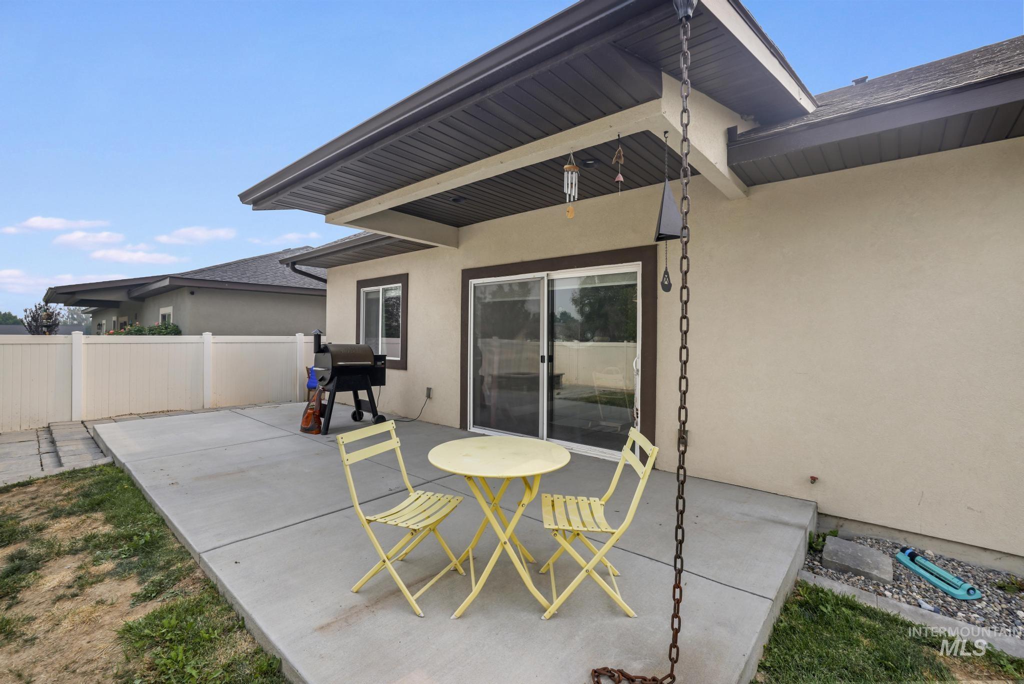 1356 Jump St Property Photo 26