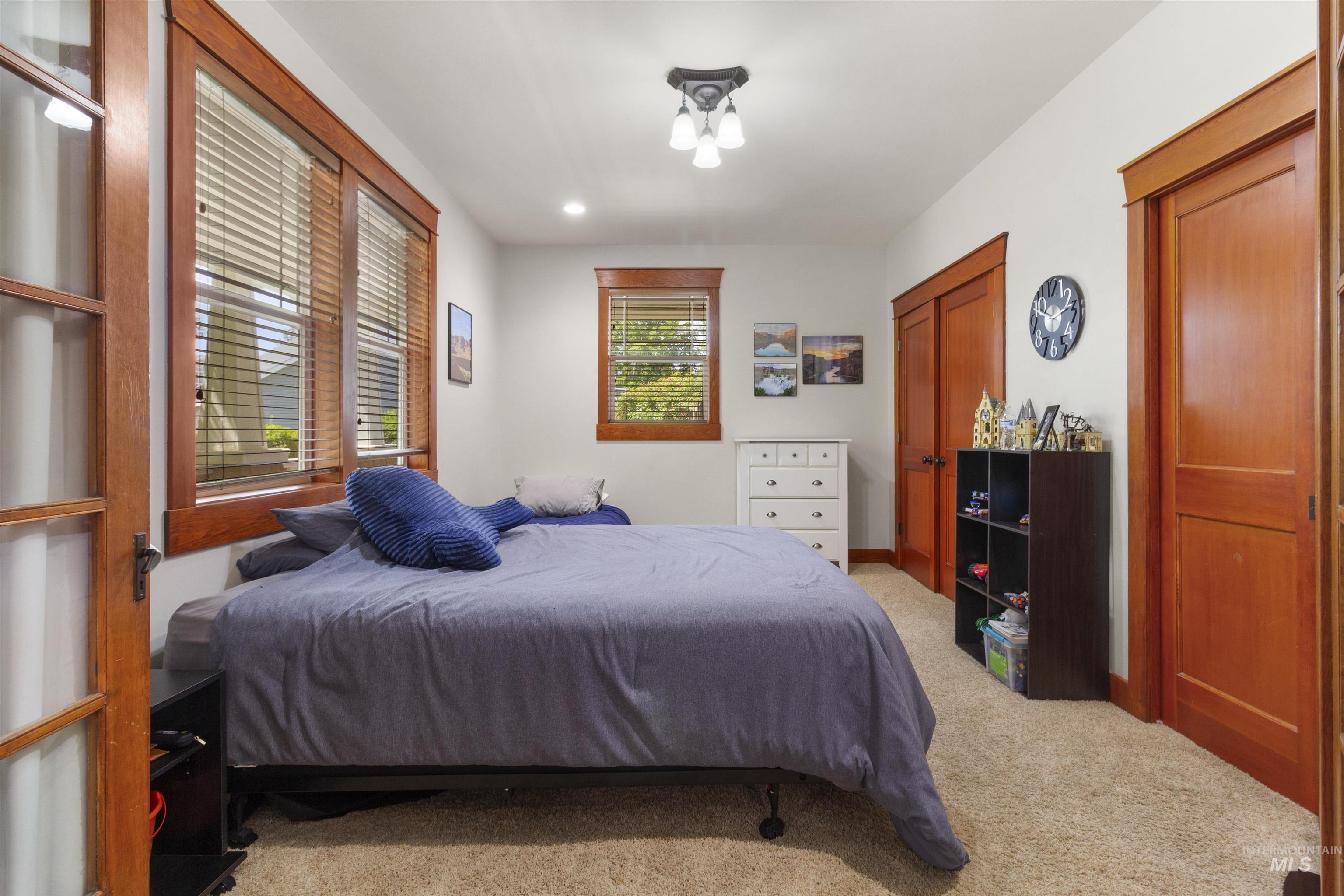 3279 Longbow Dr. Property Photo 8