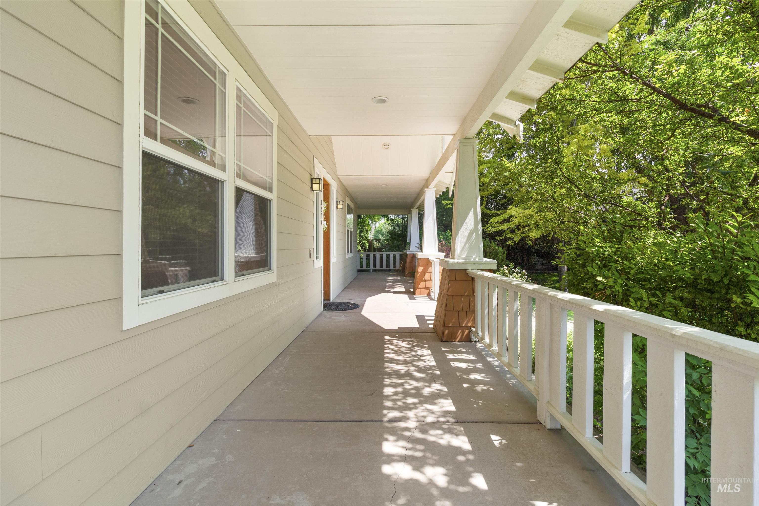 3279 Longbow Dr. Property Photo 41