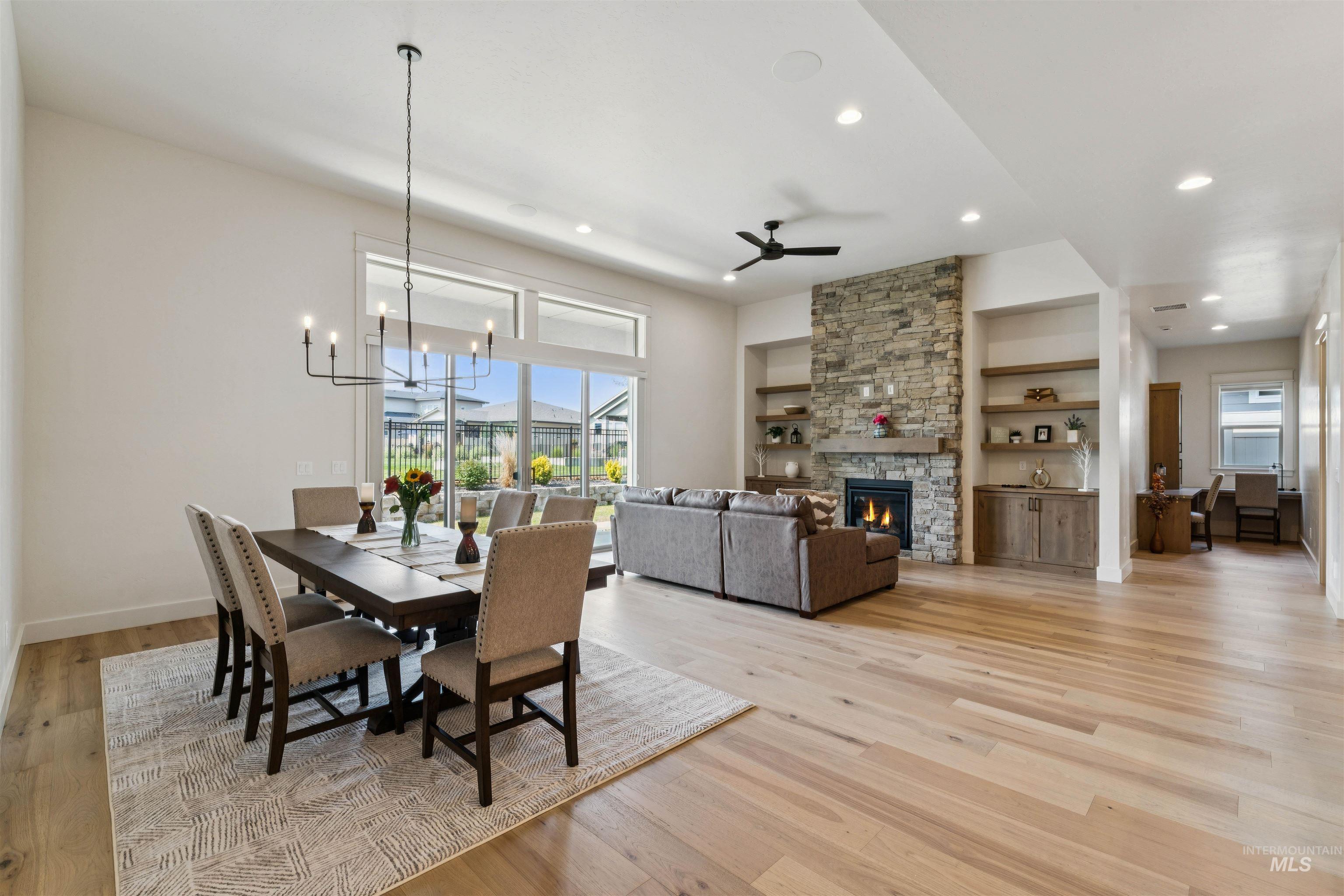 2759 E Sawtelle Peak St Property Photo 17