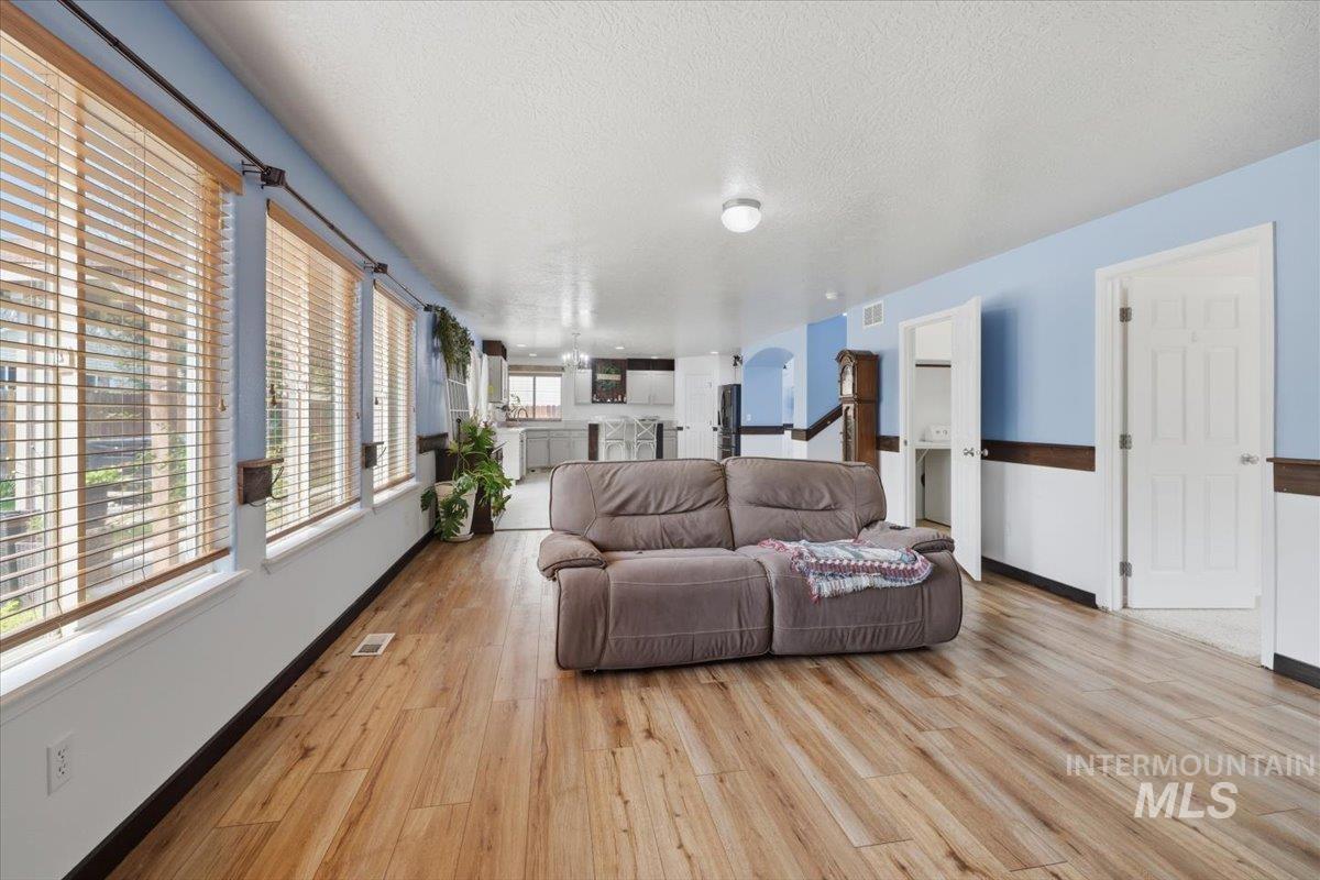 11761 Tidewater St Property Photo 19