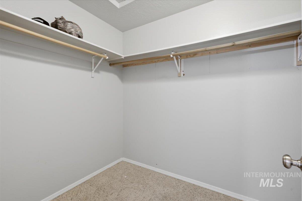 11761 Tidewater St Property Photo 33