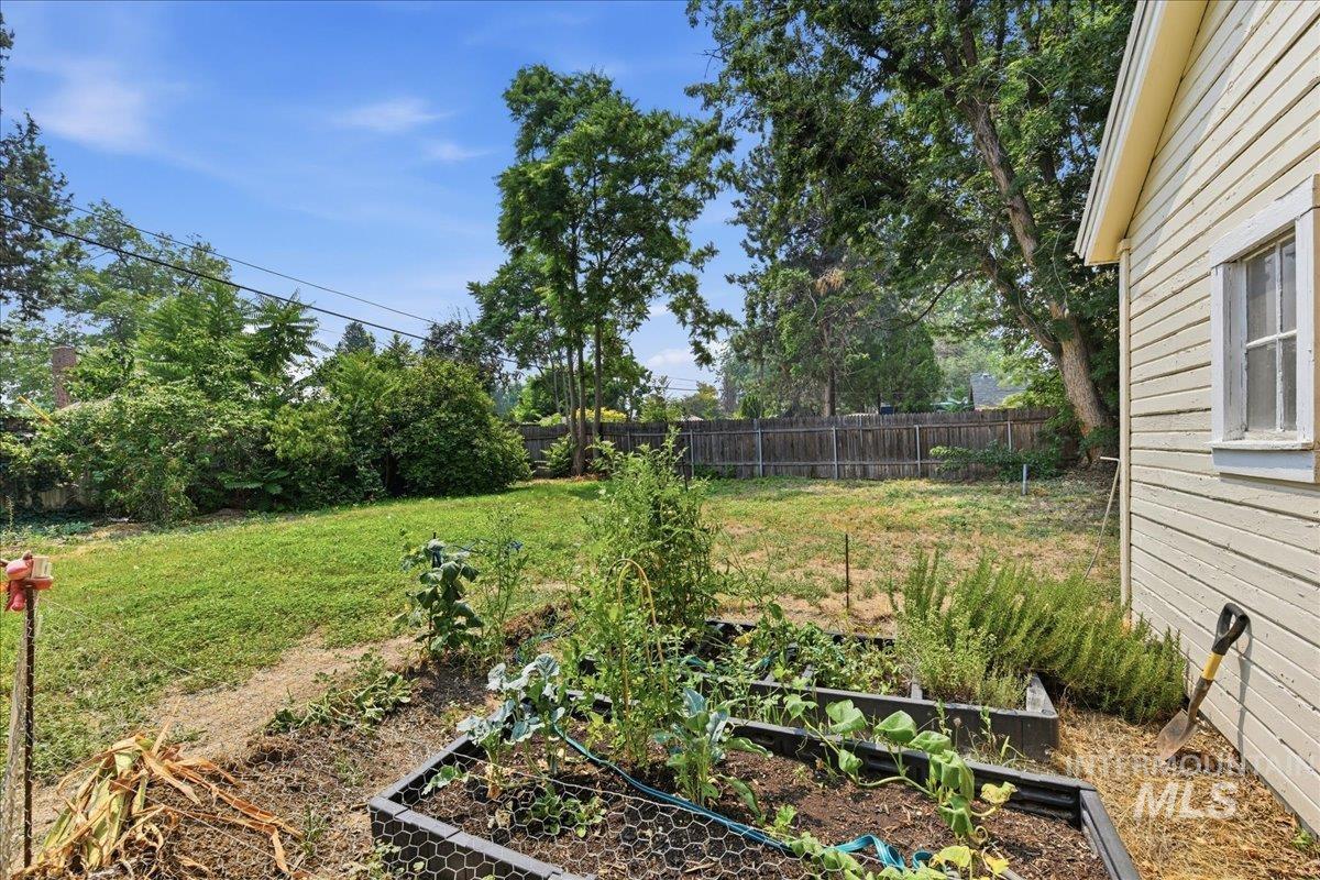 5113 W Fairmont St Property Photo 16