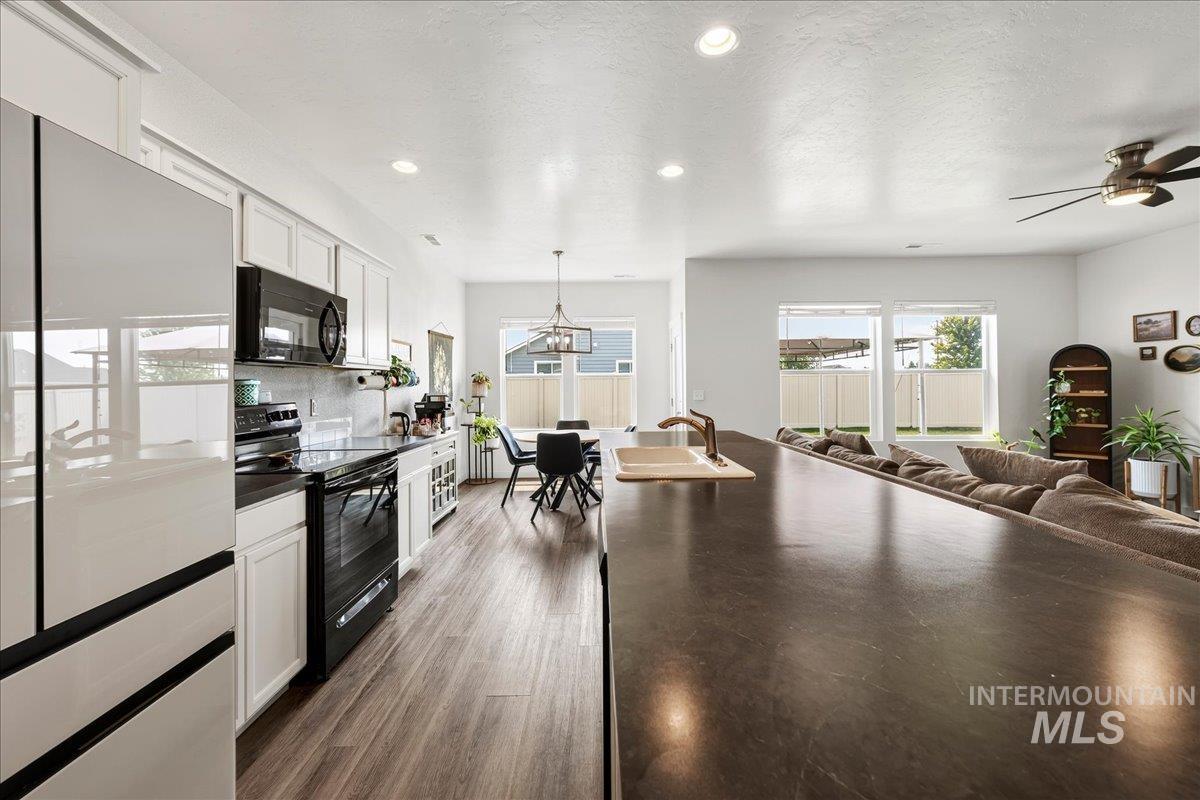 2973 W Silver River St Property Photo 10