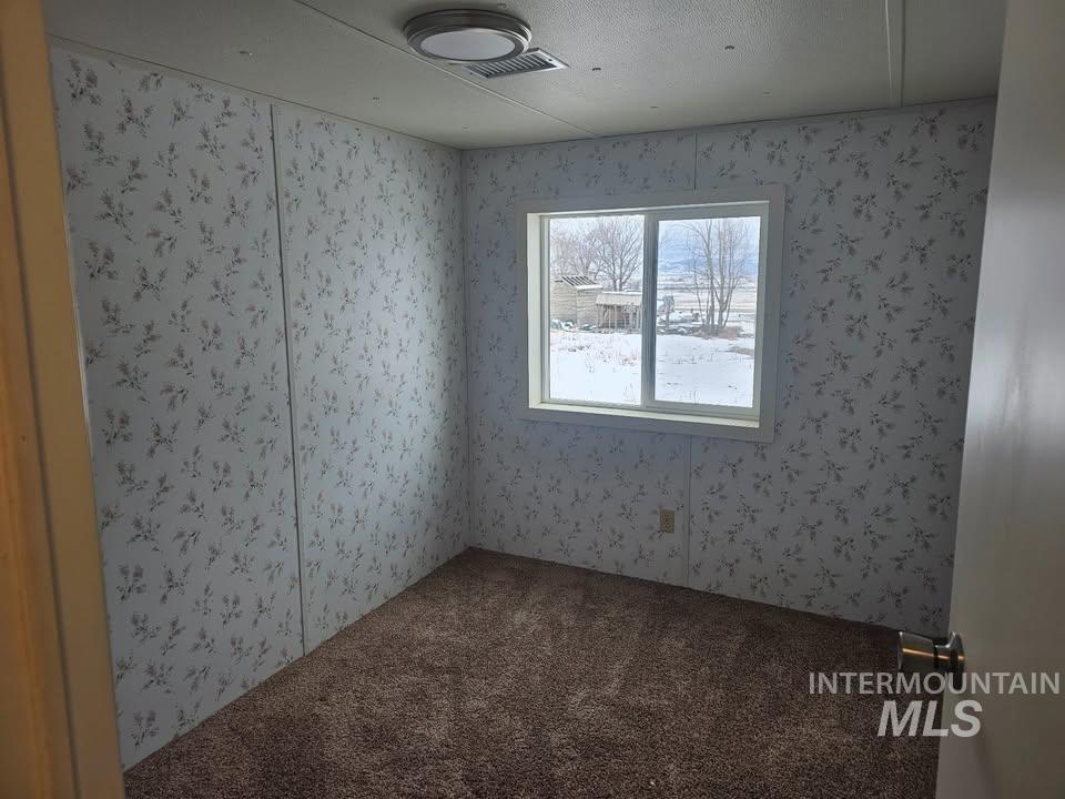 15049+ 5th St Property Photo 3