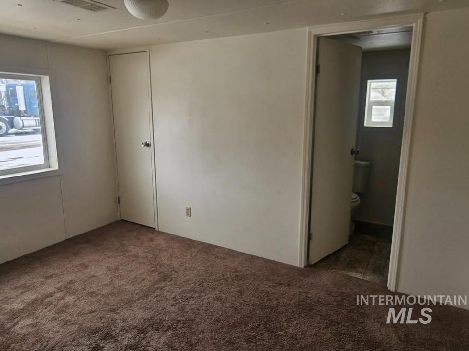 15049+ 5th St Property Photo 4