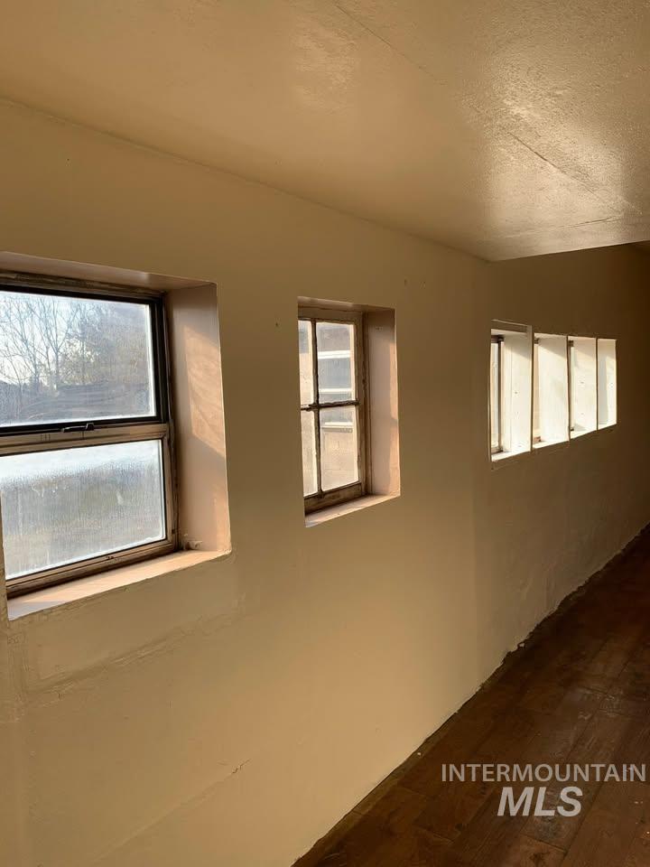 15049+ 5th St Property Photo 17