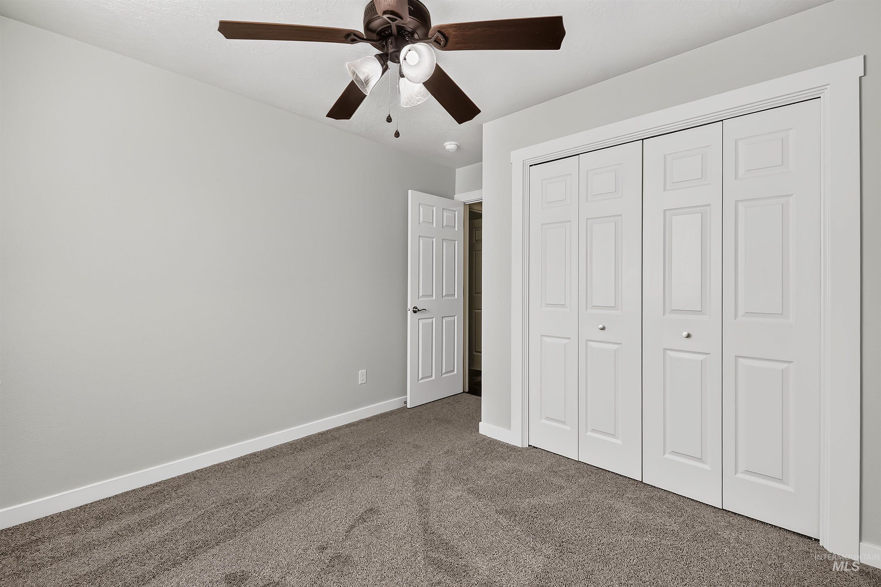 890 W Pennwood St Property Photo 31