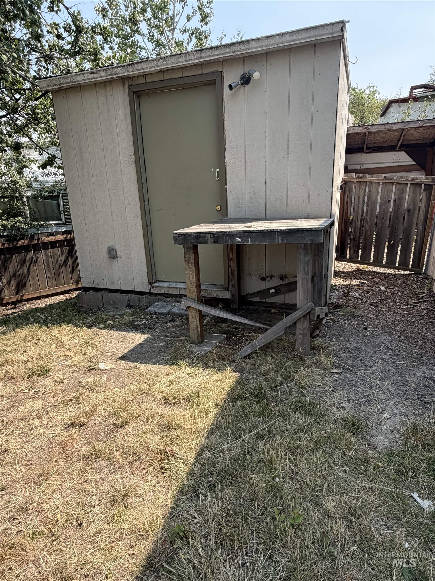 1751 N Polk Property Photo 14