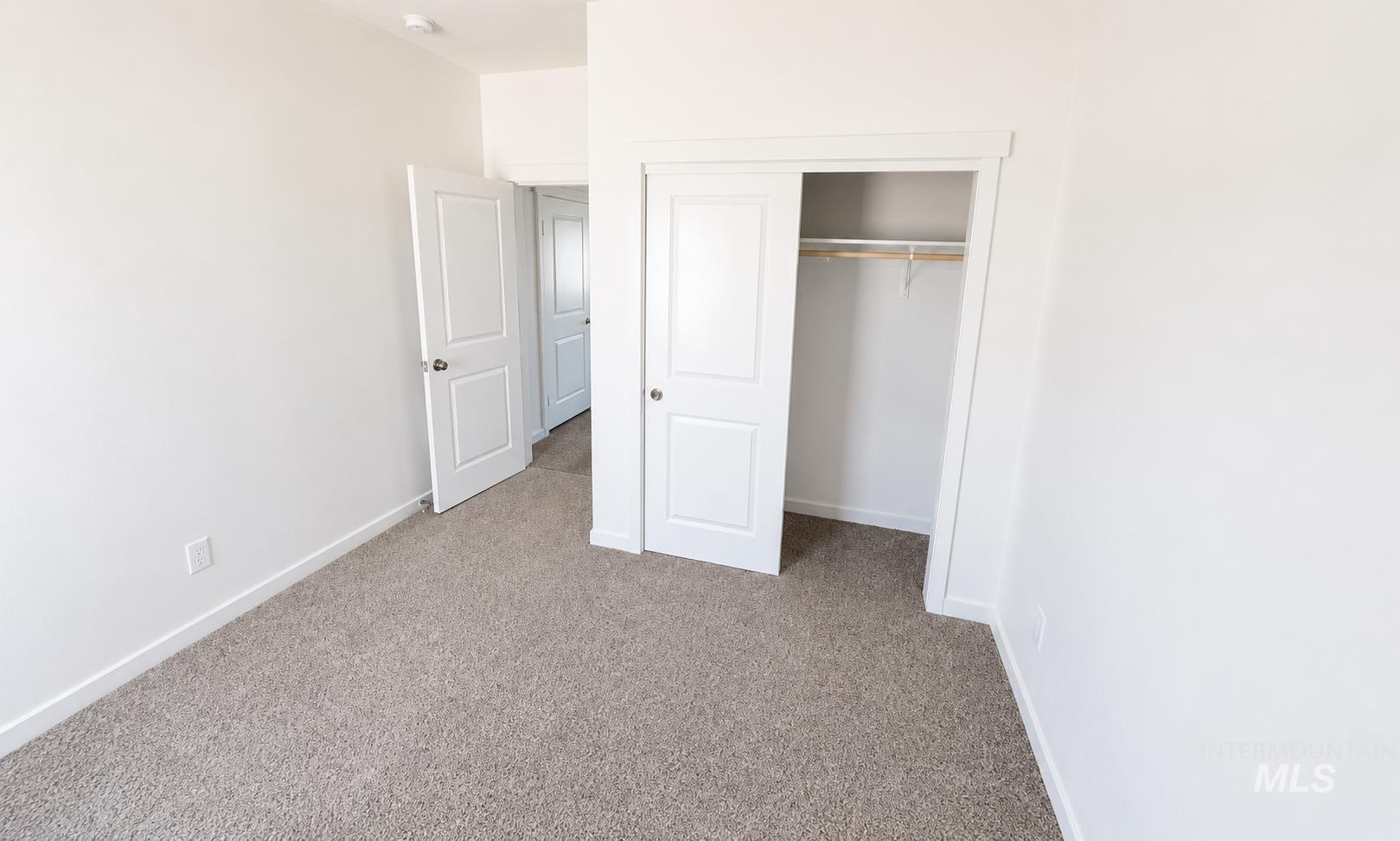 557 Sunspot Dr Property Photo 8