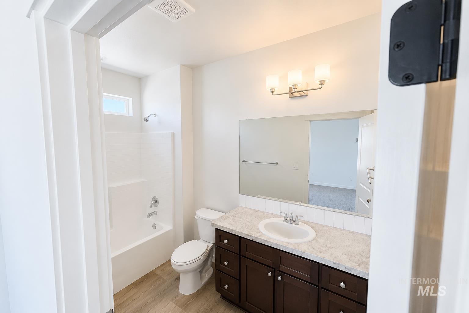 557 Sunspot Dr Property Photo 16