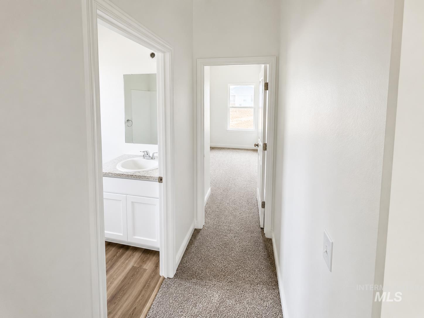 574 Gemini Ave Property Photo 6