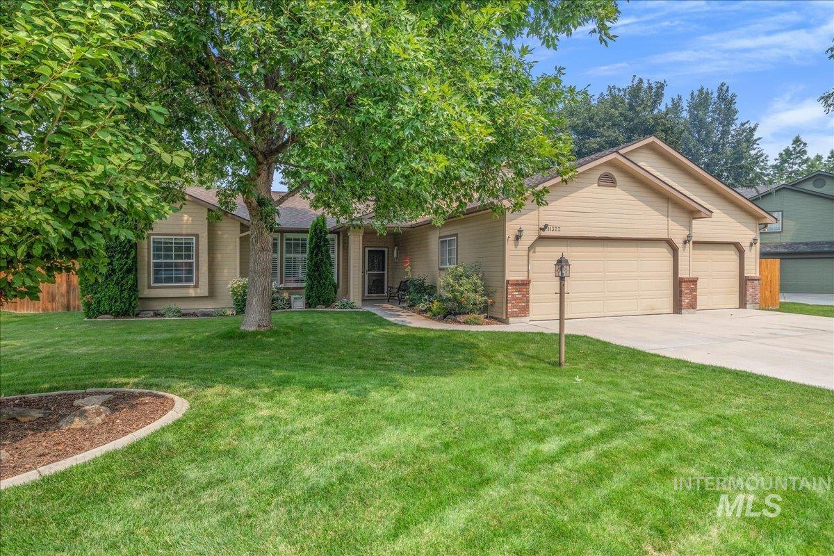 11322 W Daniel Ct Property Photo 1