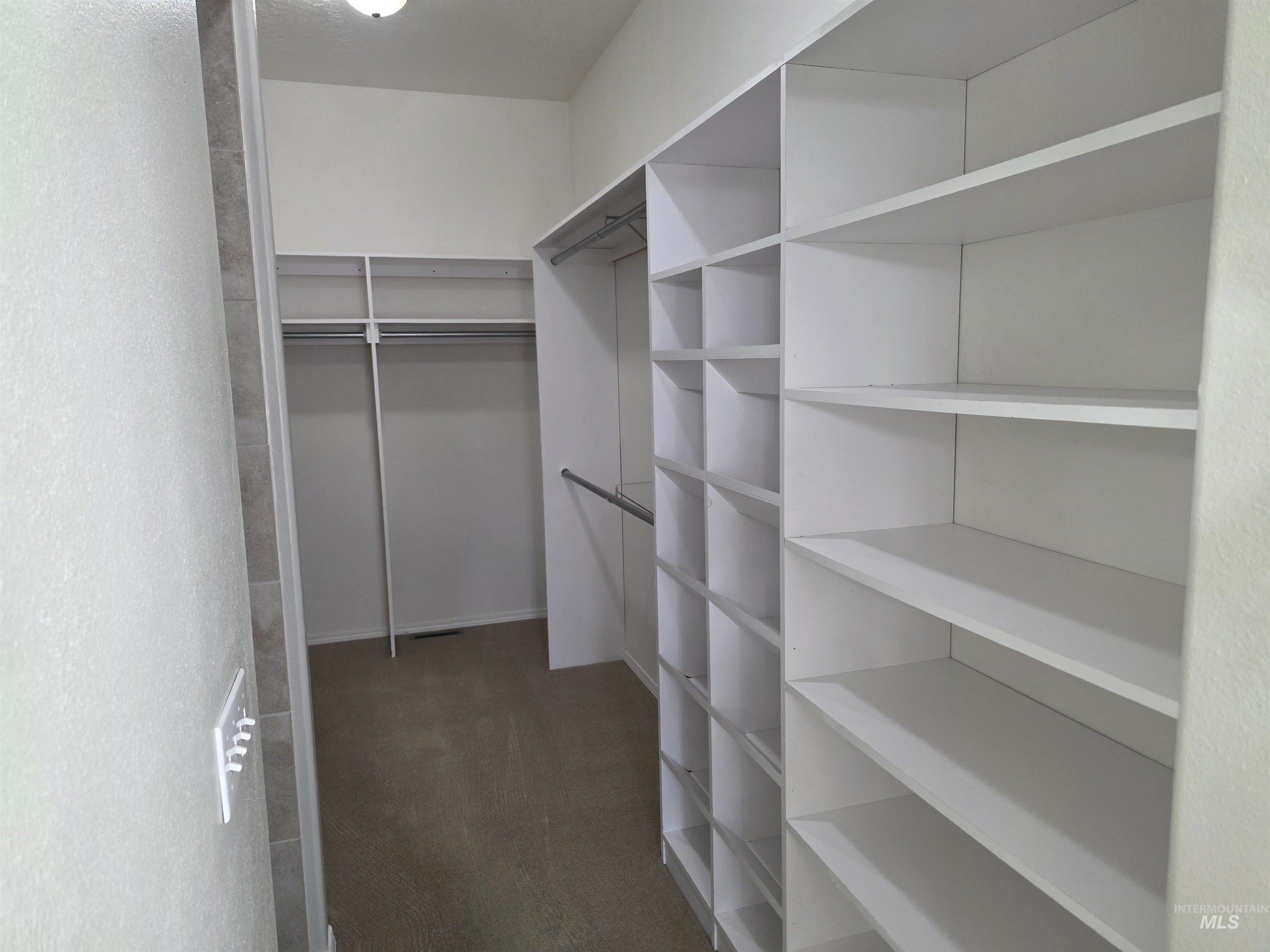 1041 Warm Springs Pl Property Photo 17