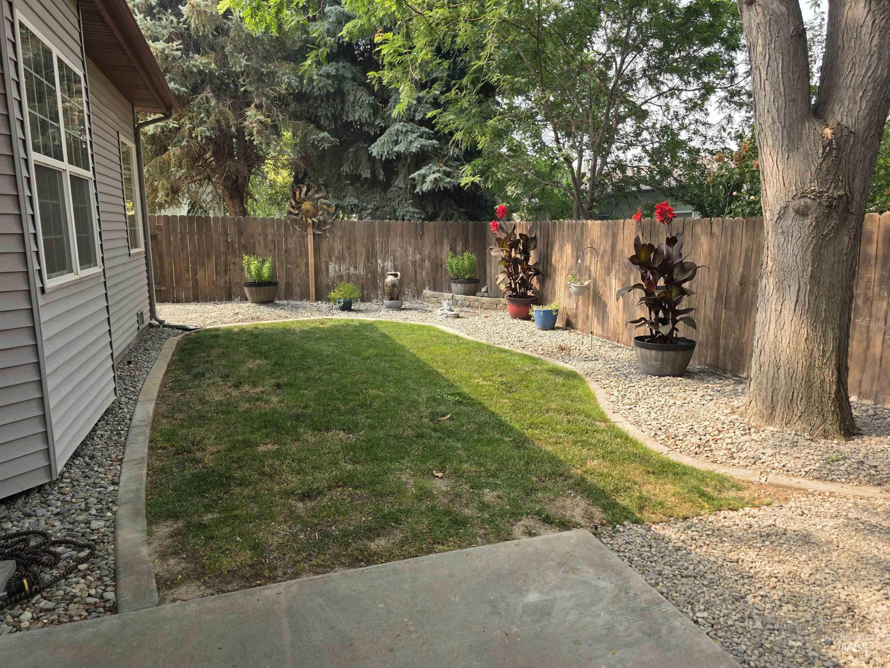 1041 Warm Springs Pl Property Photo 38