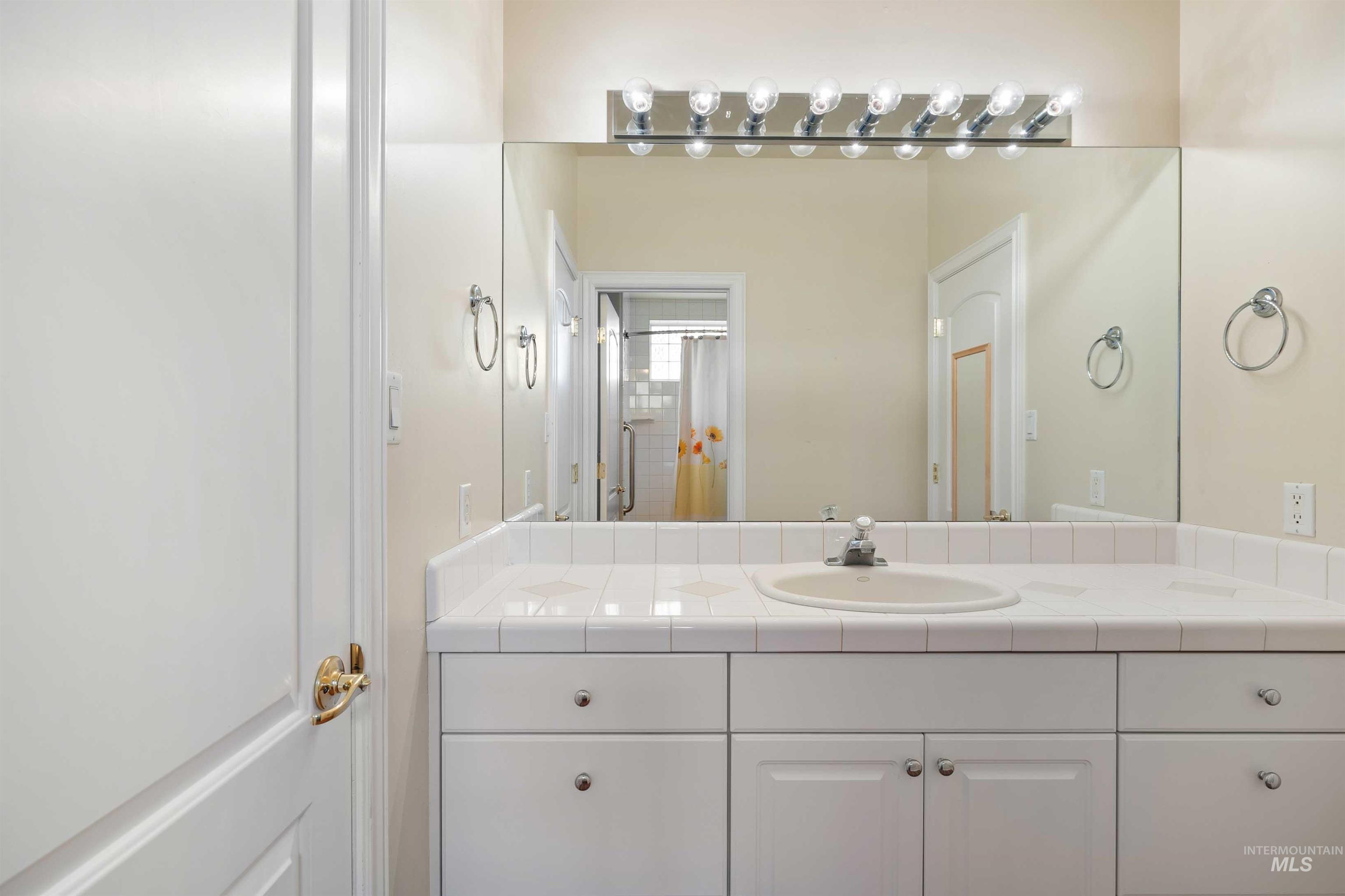 3404 Ridge Line Dr Property Photo 27