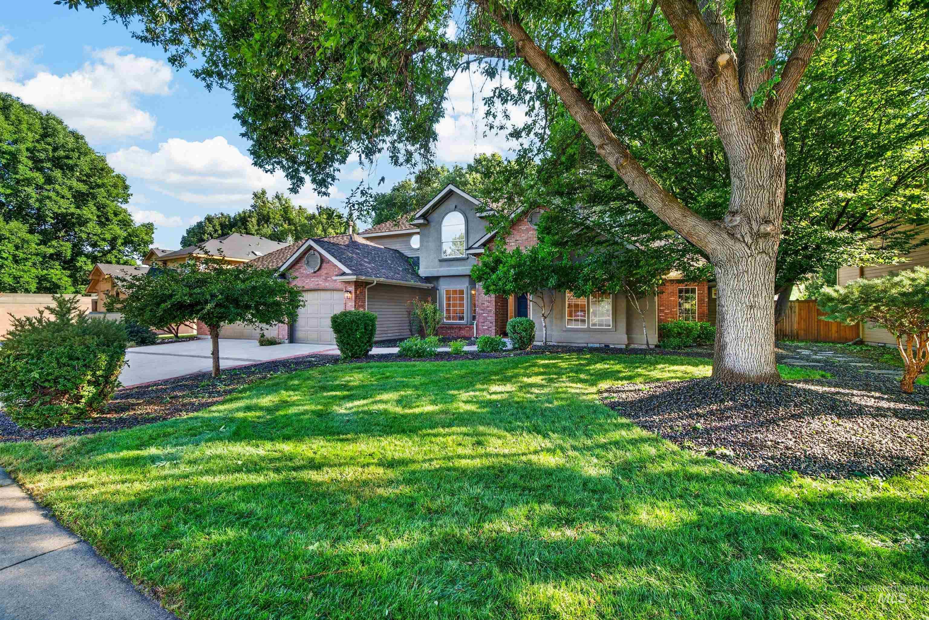 3064 E Nature Dr Property Photo 4