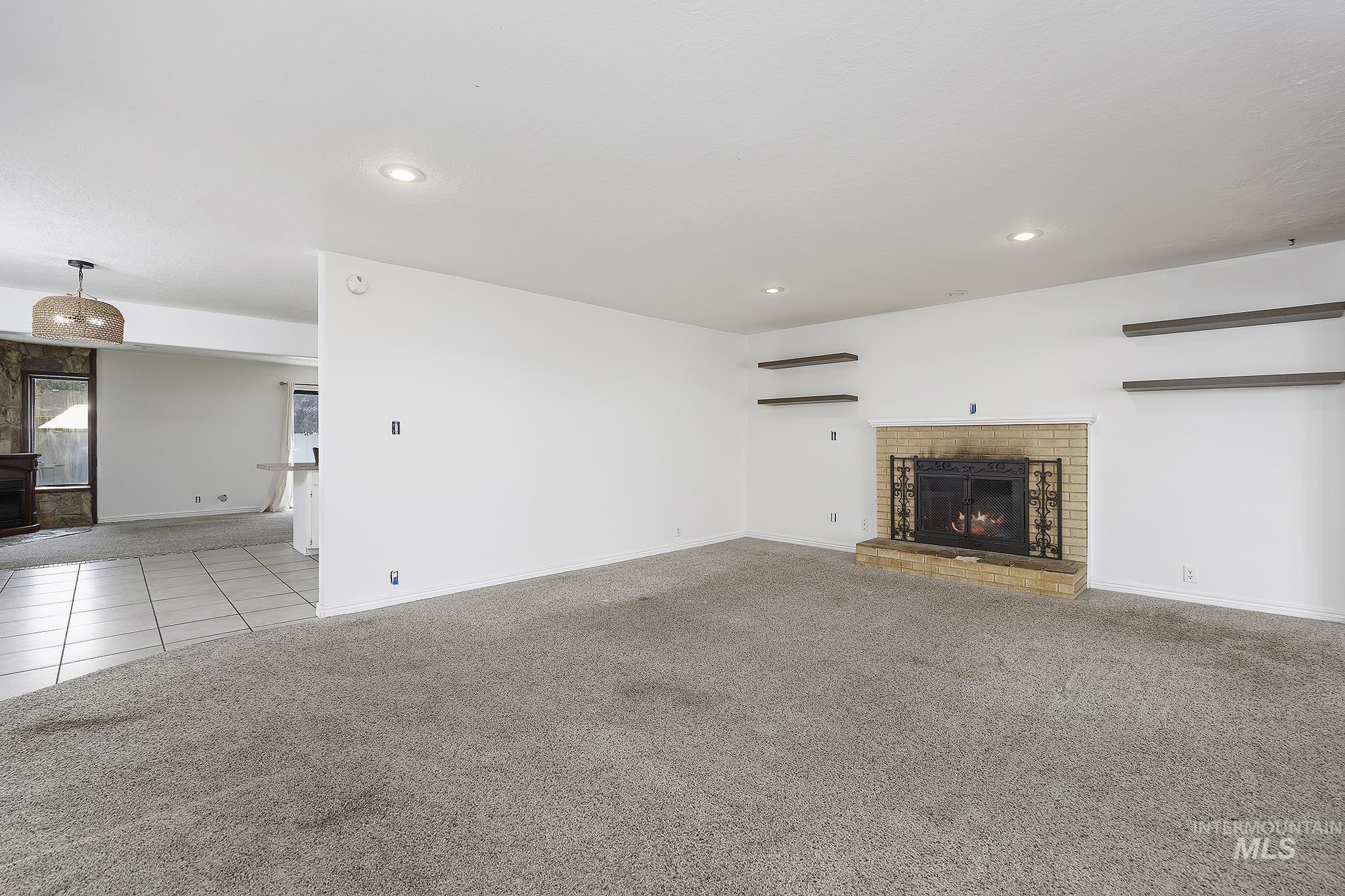 1228 Evergreen Dr Property Photo 11