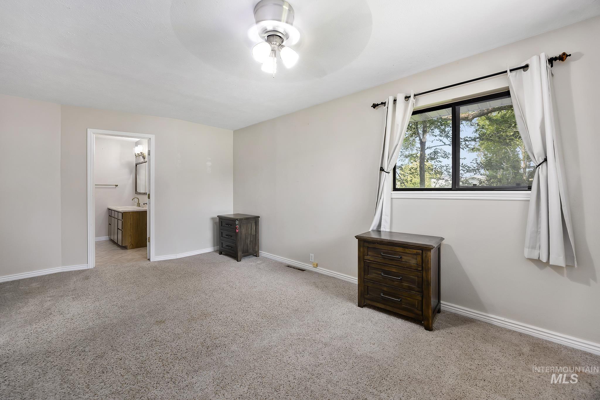 1228 Evergreen Dr Property Photo 24