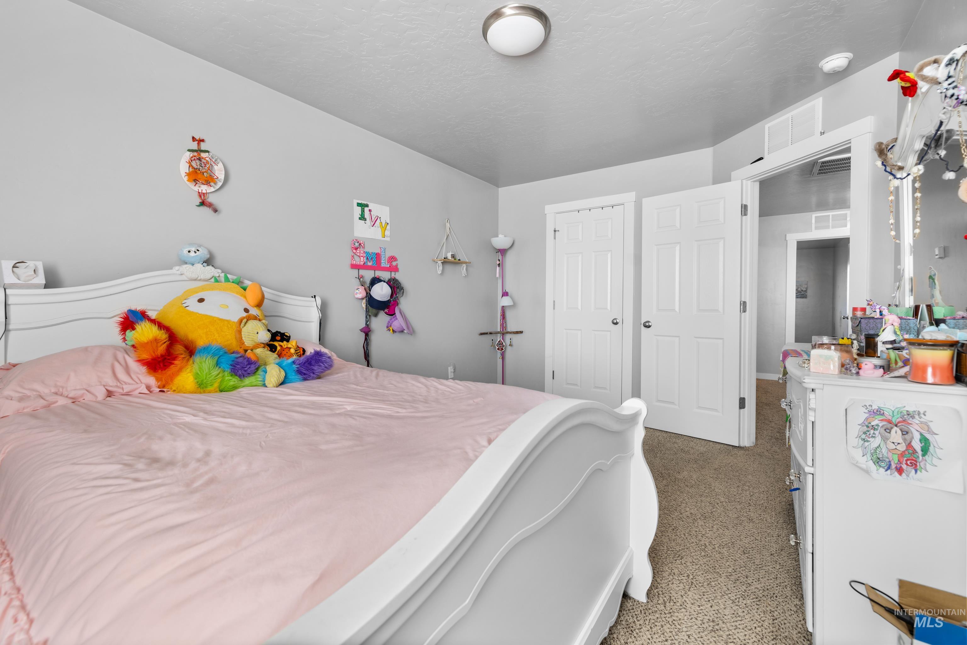 6988 Spur Street Property Photo 22