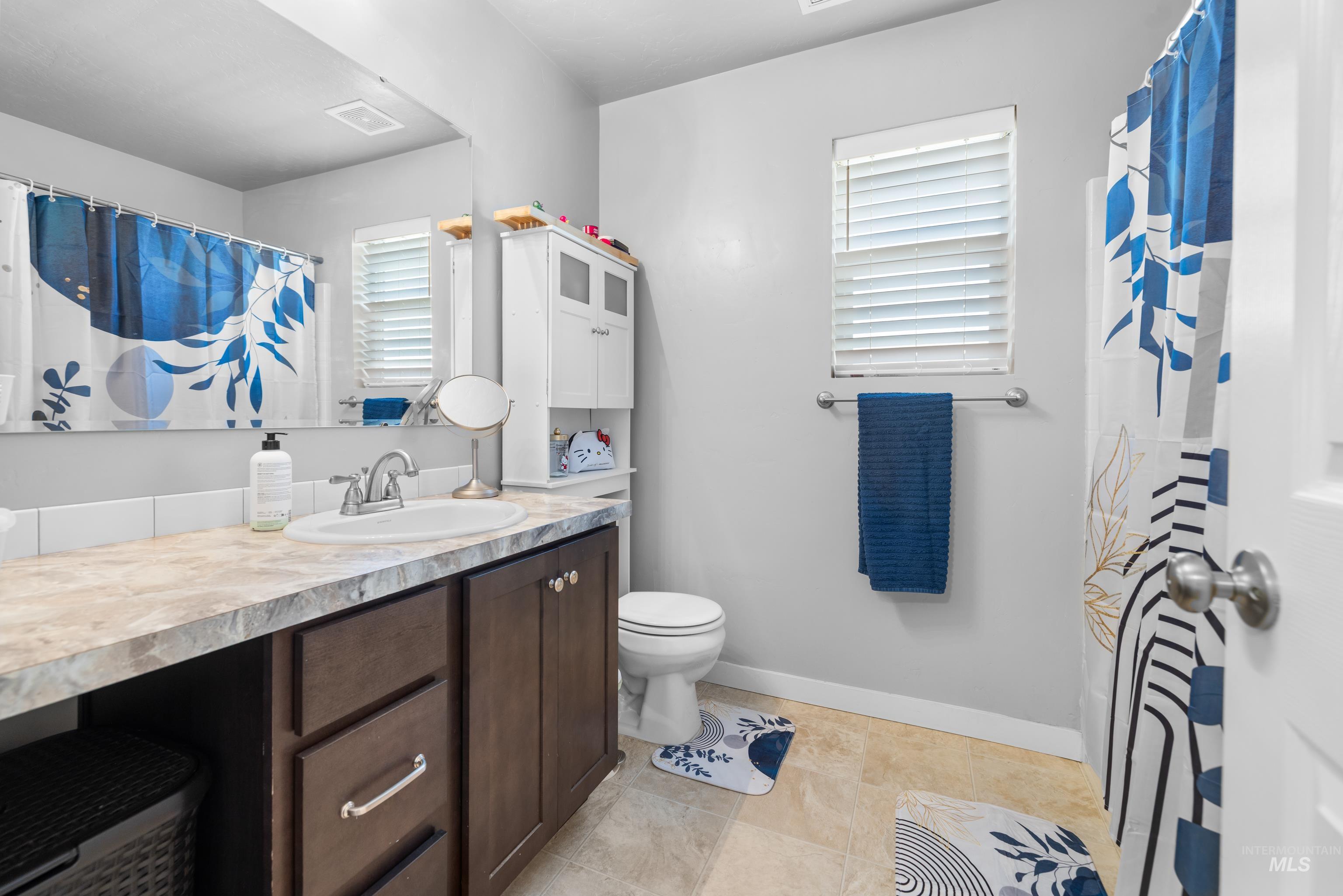 6988 Spur Street Property Photo 23