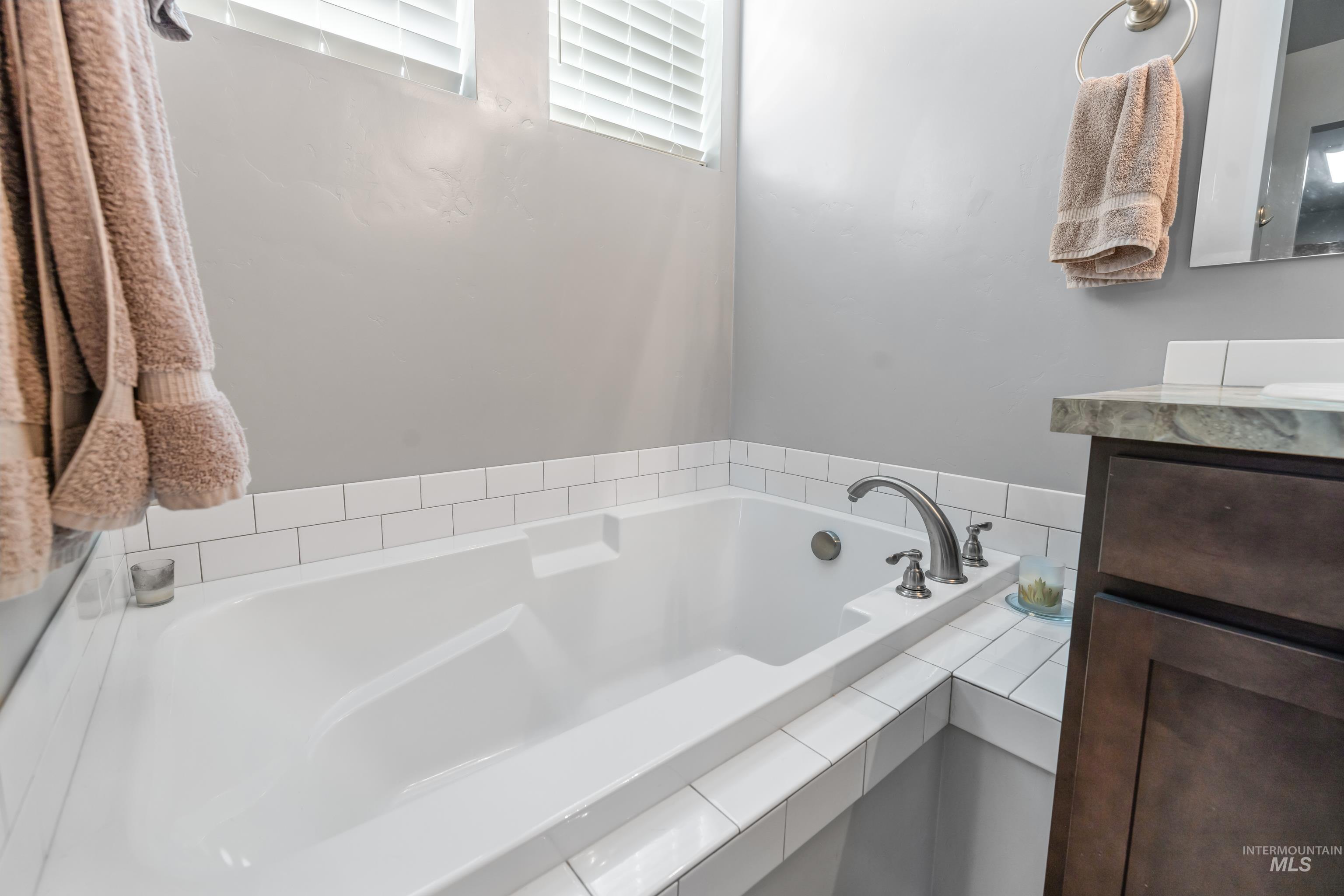 6988 Spur Street Property Photo 30