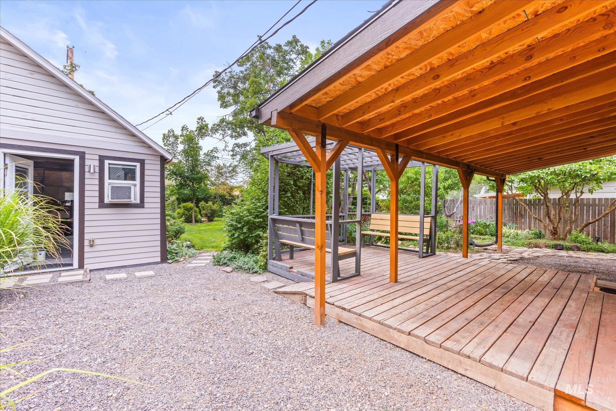 620 17th Ave South Property Photo 4