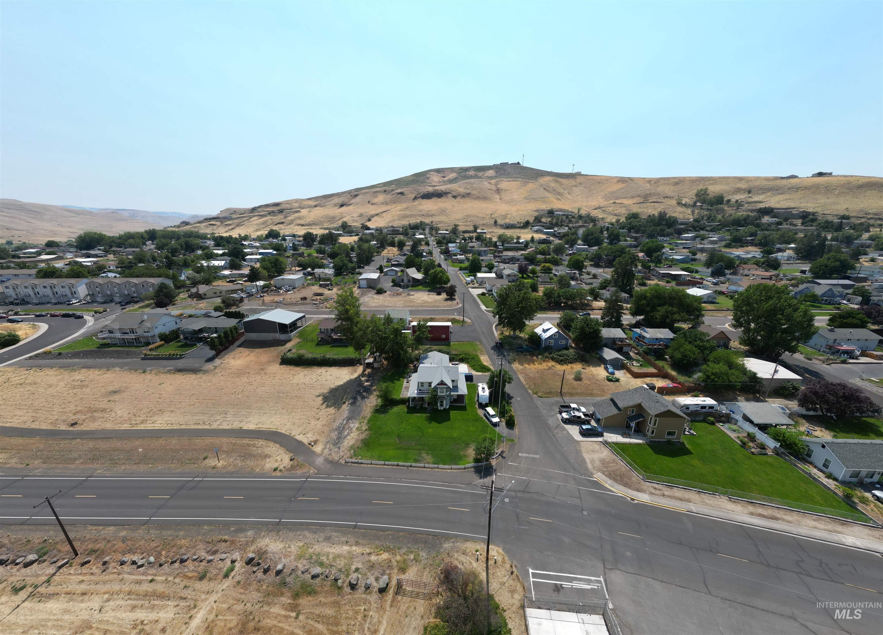 1204 1st Street Property Photo 13