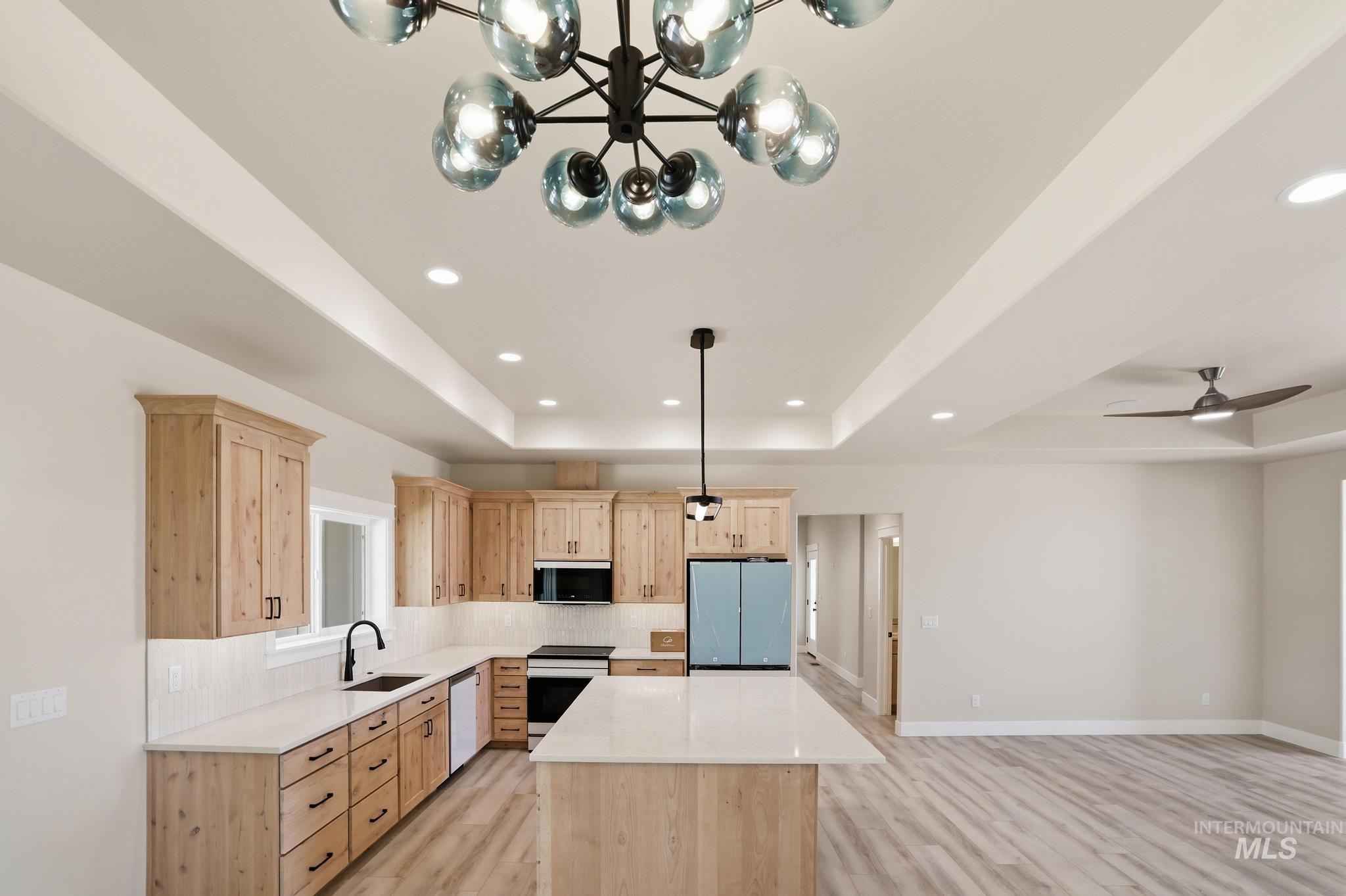 2511 E 3730 N Property Photo 9