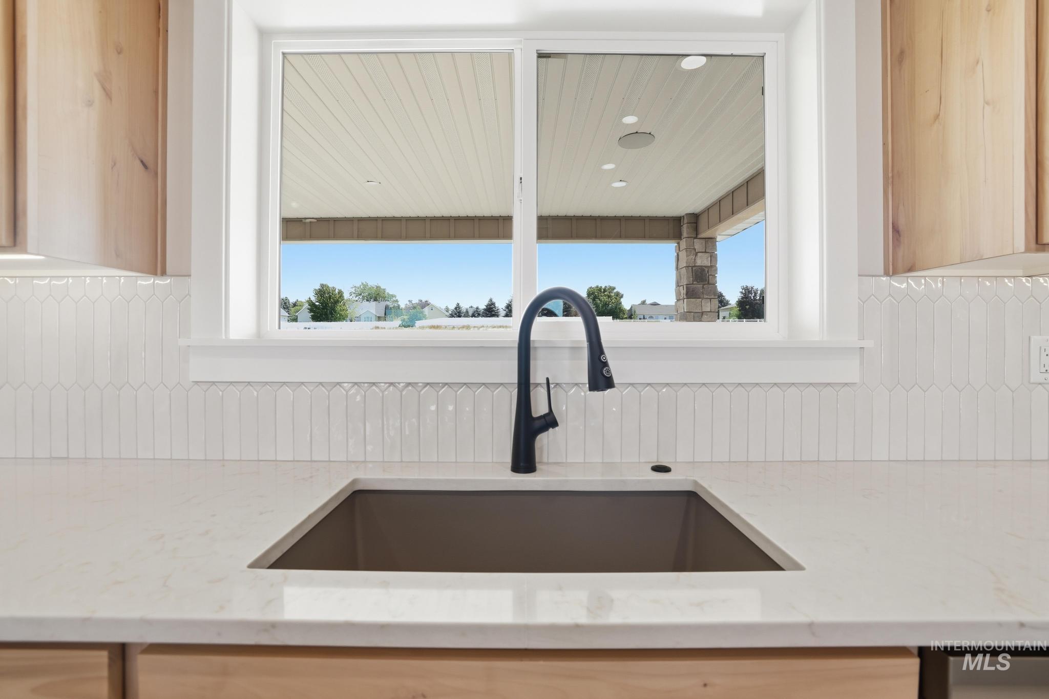2511 E 3730 N Property Photo 13