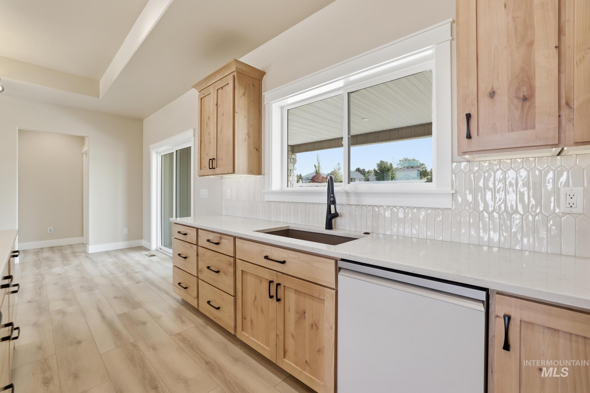 2511 E 3730 N Property Photo 16