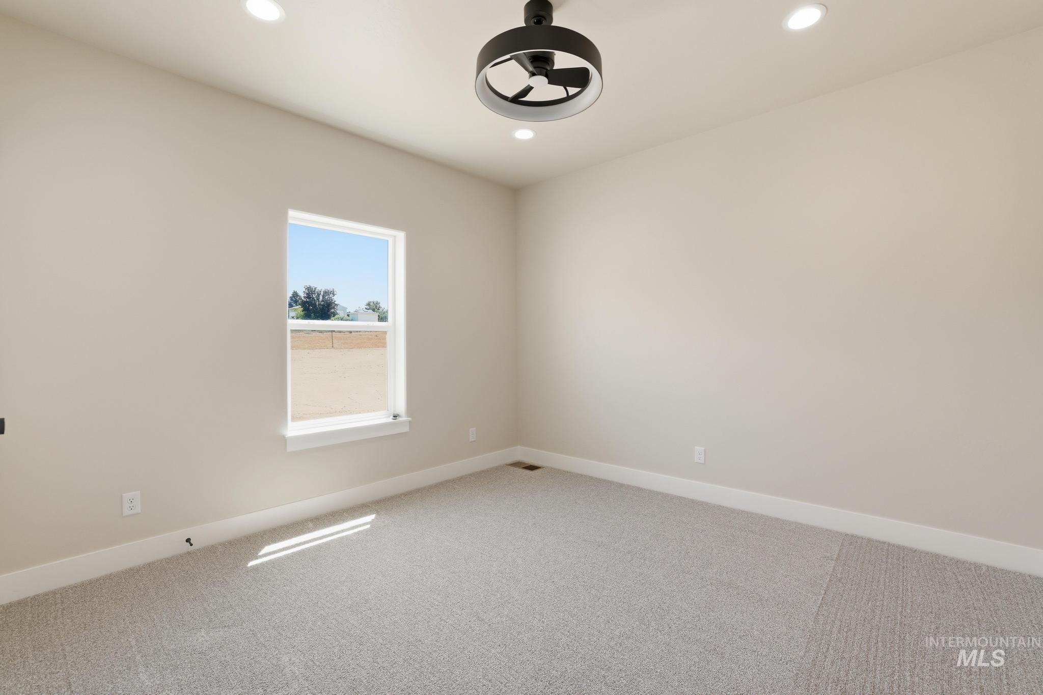 2511 E 3730 N Property Photo 34
