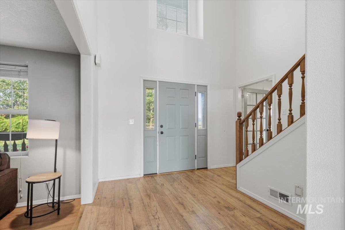 24440 Kenridge Road Property Photo 6