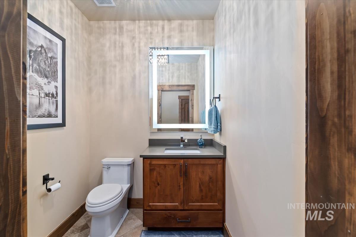 33 Sundance Property Photo 18