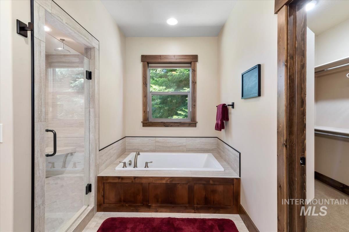 33 Sundance Property Photo 22