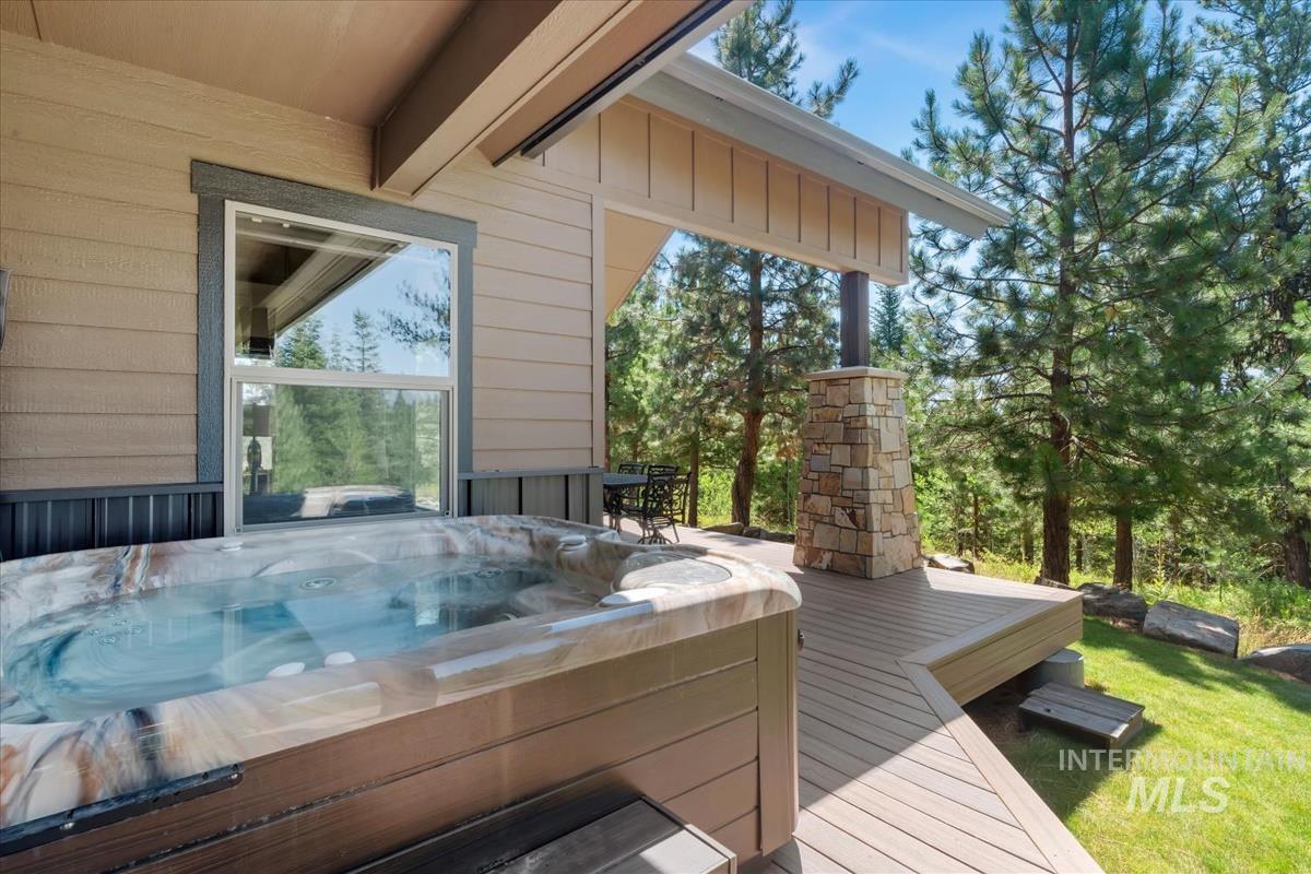 33 Sundance Property Photo 26