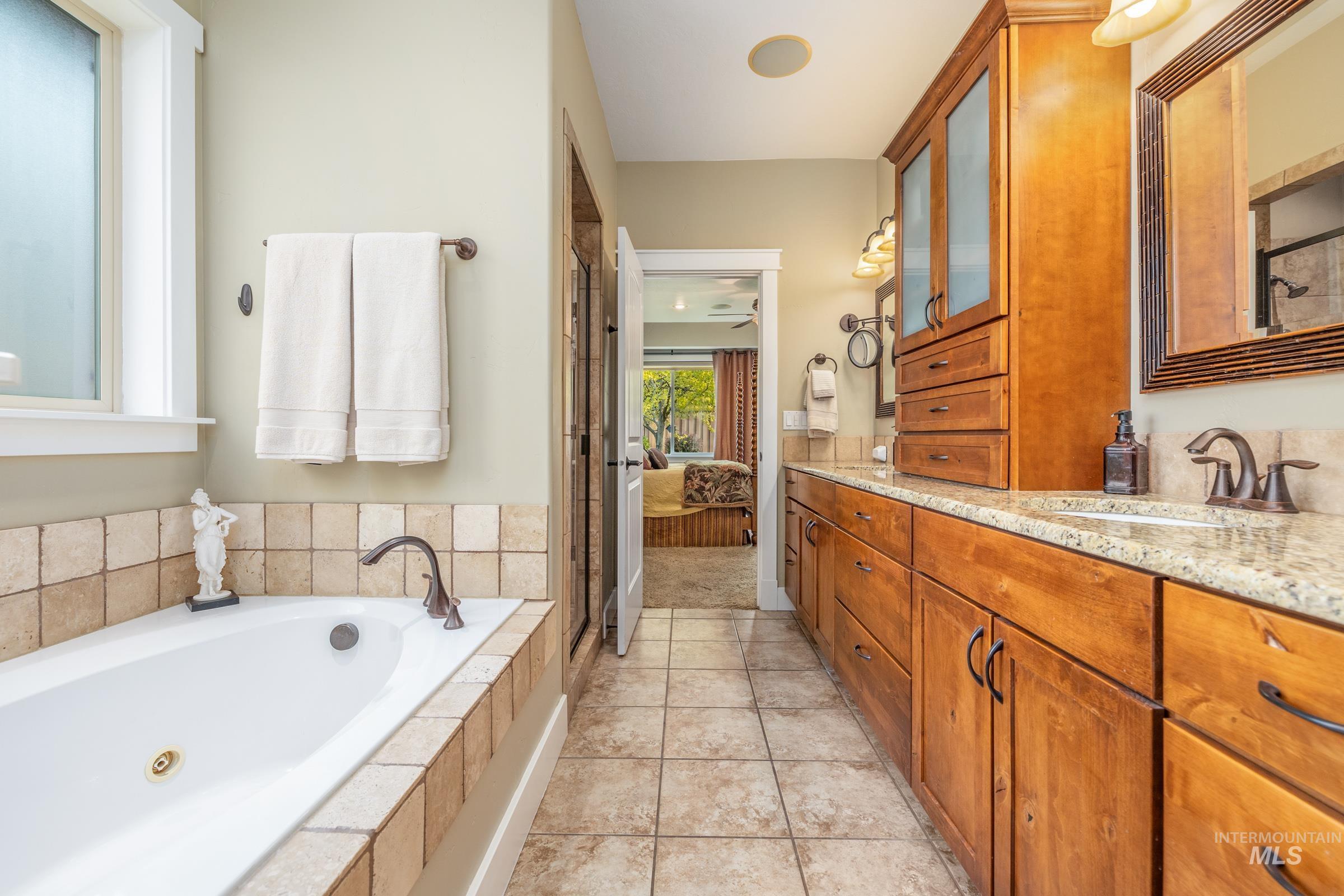 13710 Paoletti St Property Photo 23