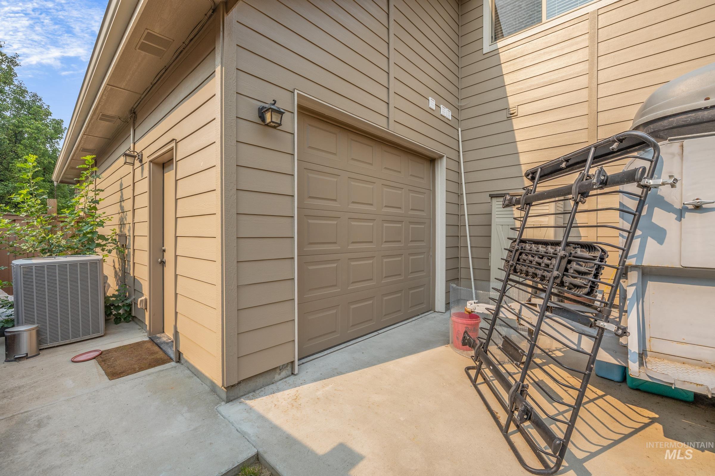 13710 Paoletti St Property Photo 38