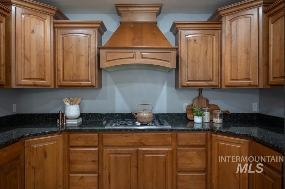 1030 Oakwood St Property Photo 12