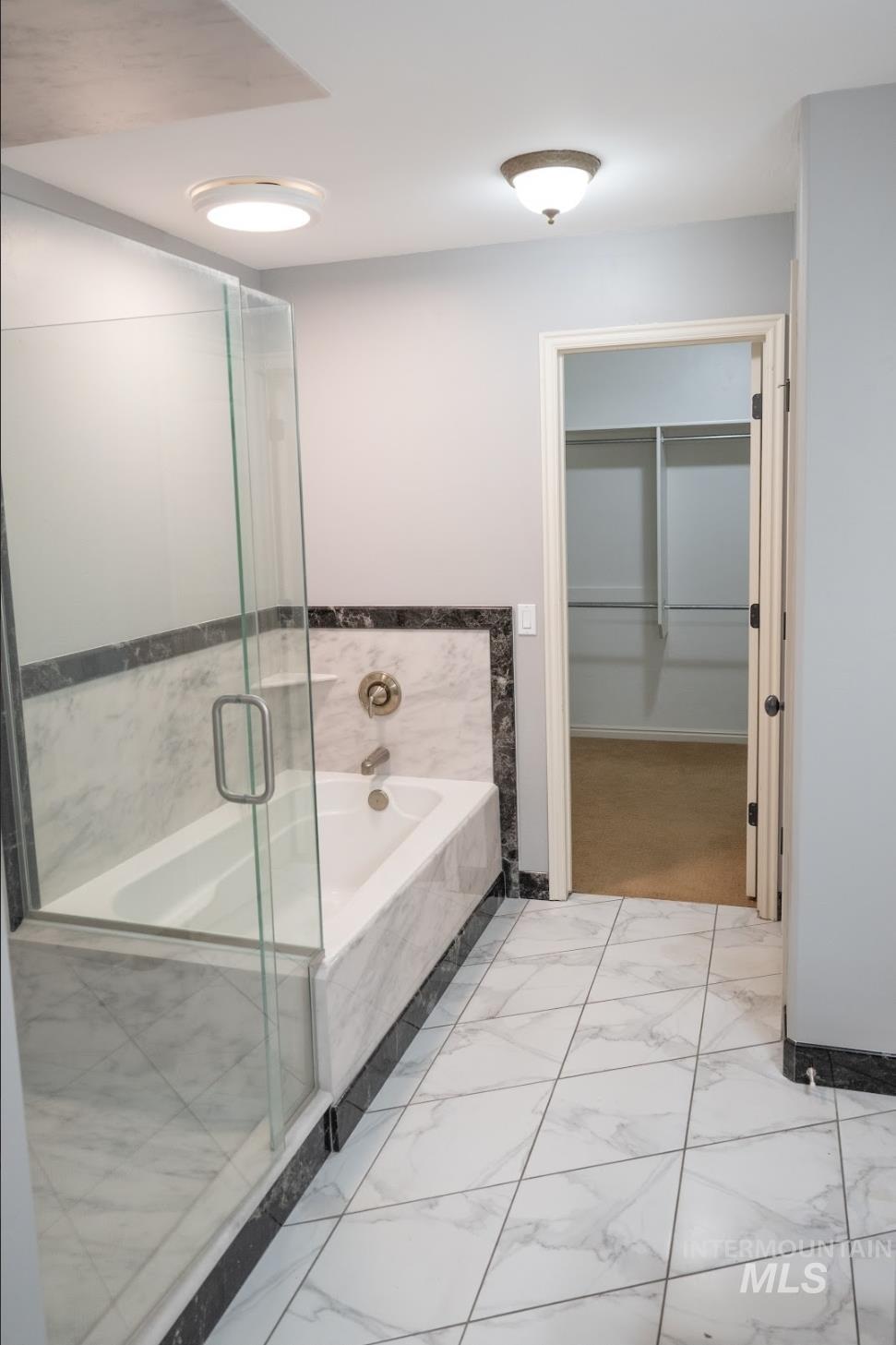 1030 Oakwood St Property Photo 19