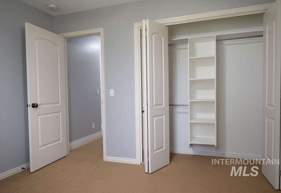 1030 Oakwood St Property Photo 24