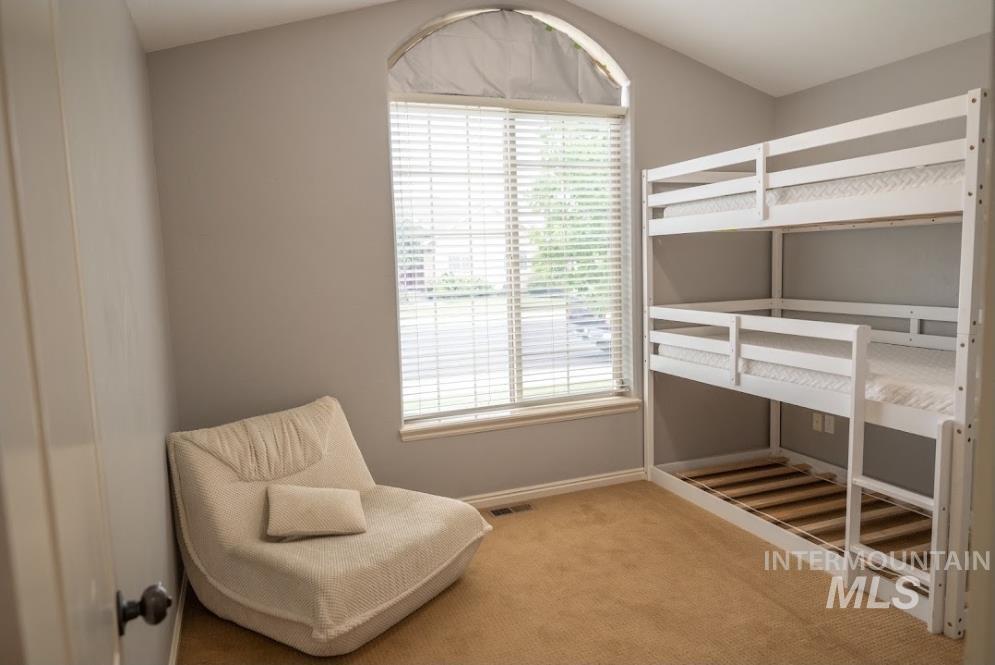 1030 Oakwood St Property Photo 25