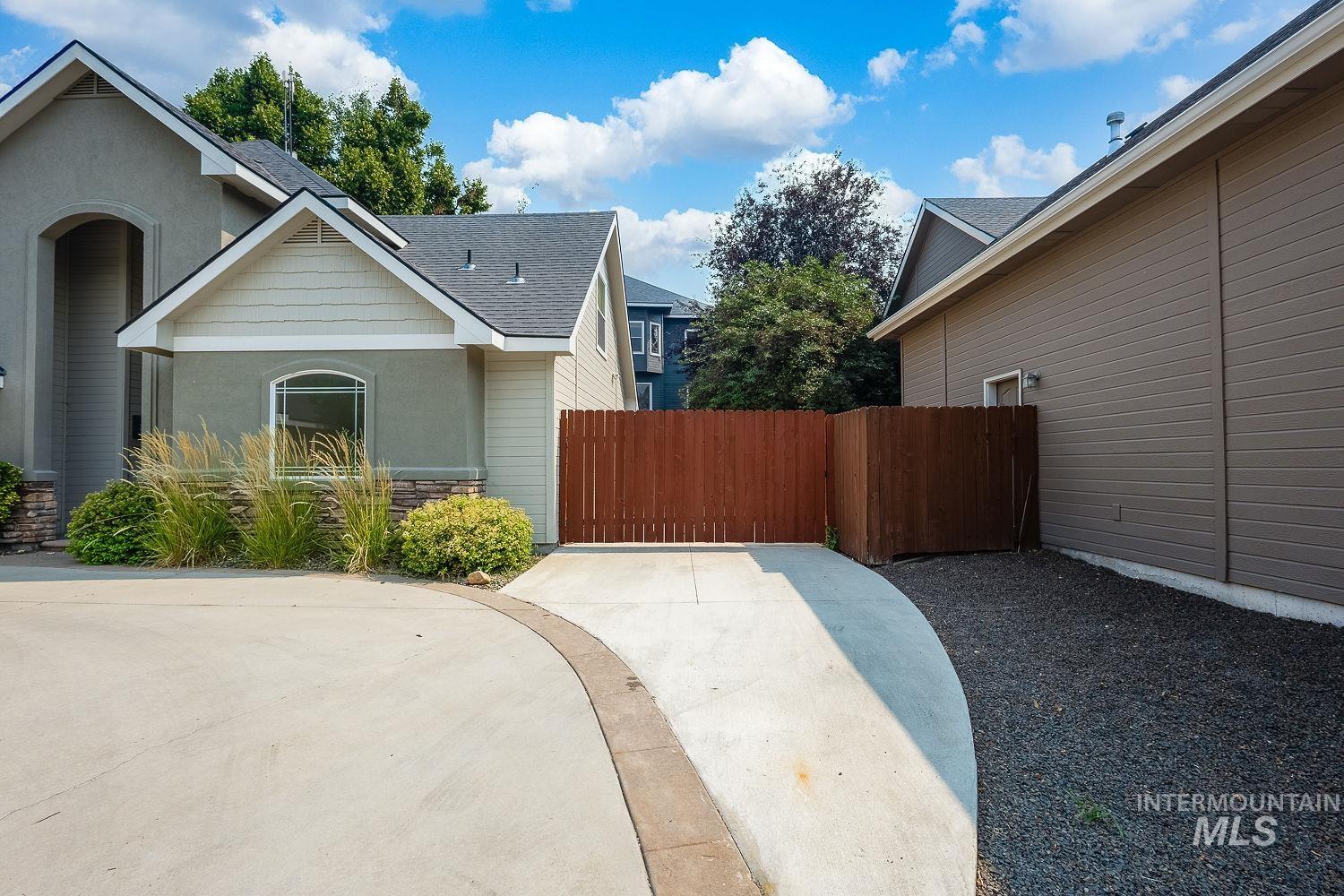 8080 S Legolas Property Photo 42