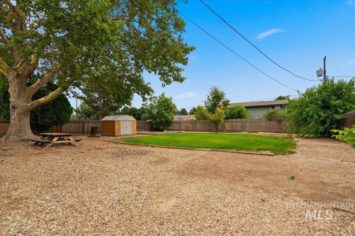 2012 Cherry St Property Photo 32