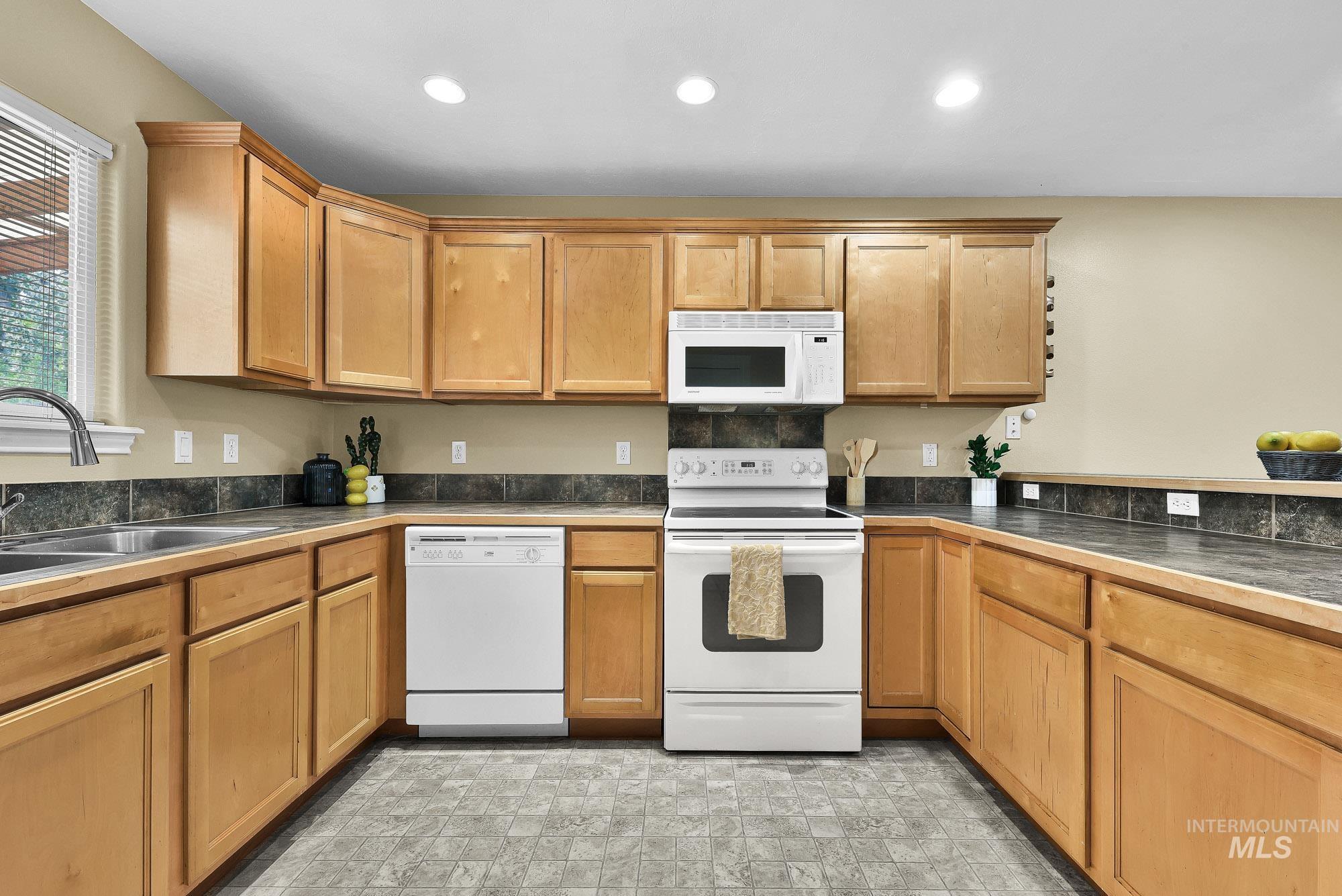 3309 W Palouse St. Property Photo 12