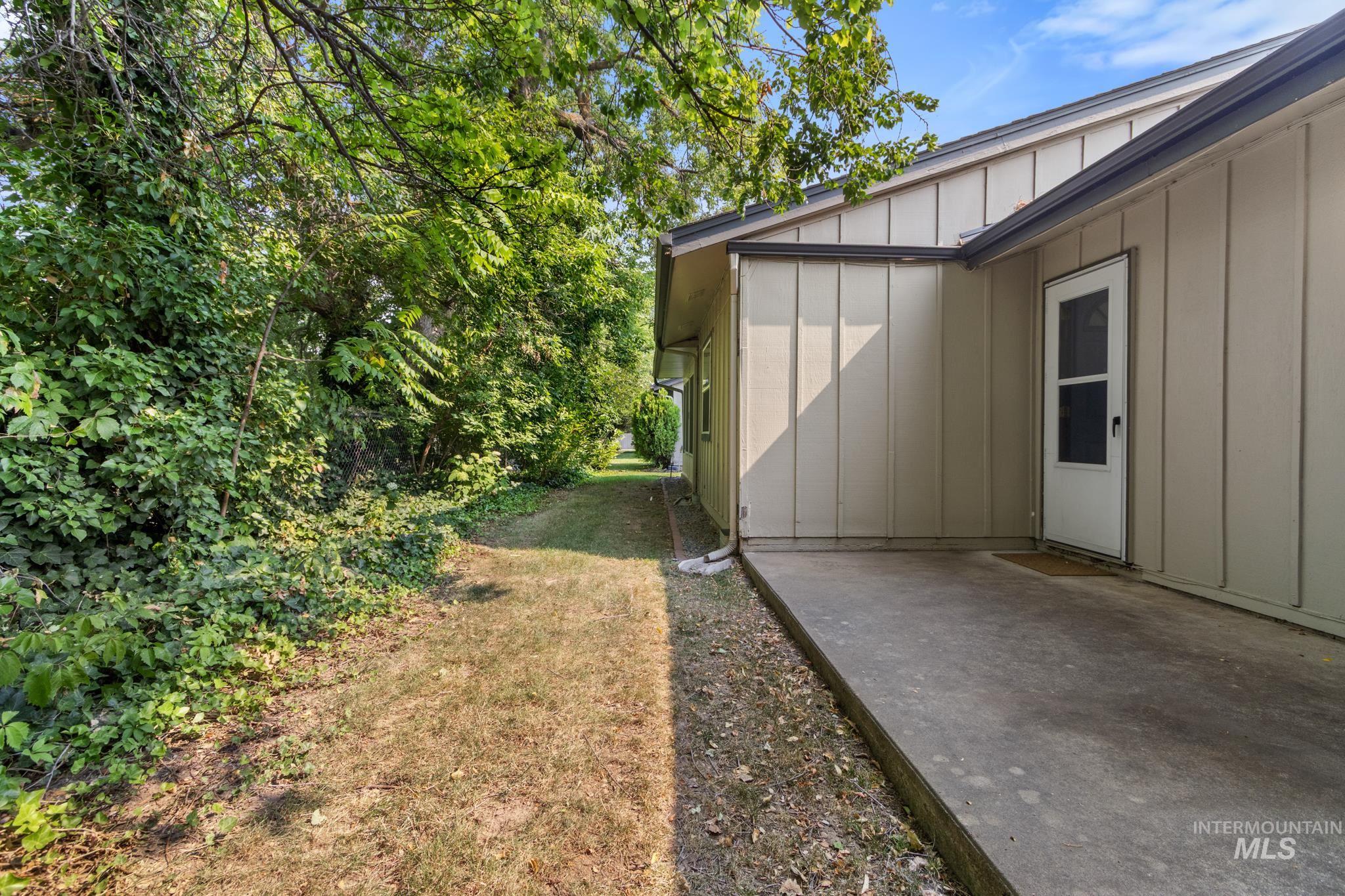 1155 S Abbey Circle Property Photo 17