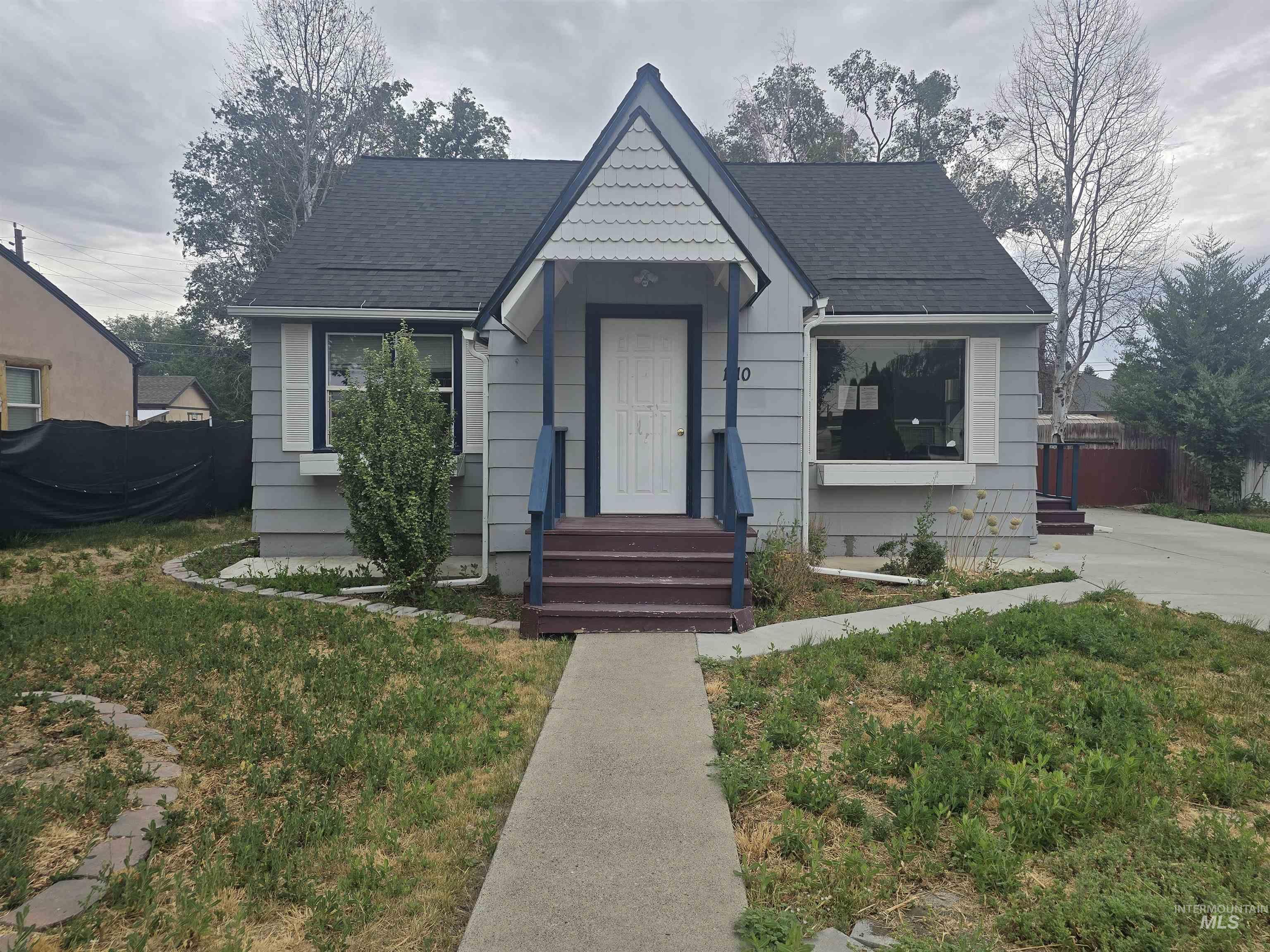1110 Washington St Property Photo 1