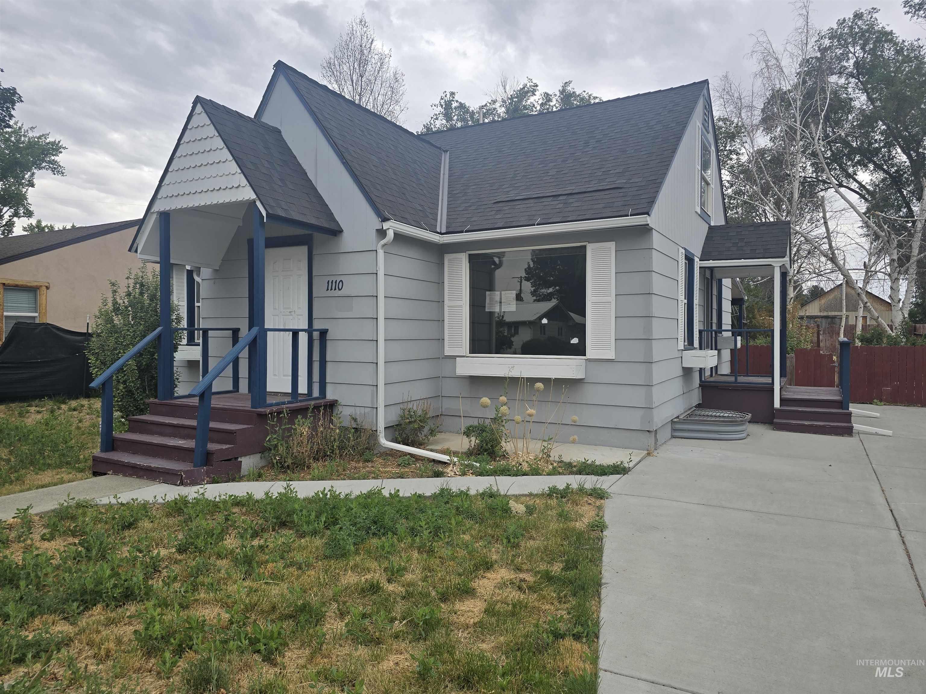 1110 Washington St Property Photo 3